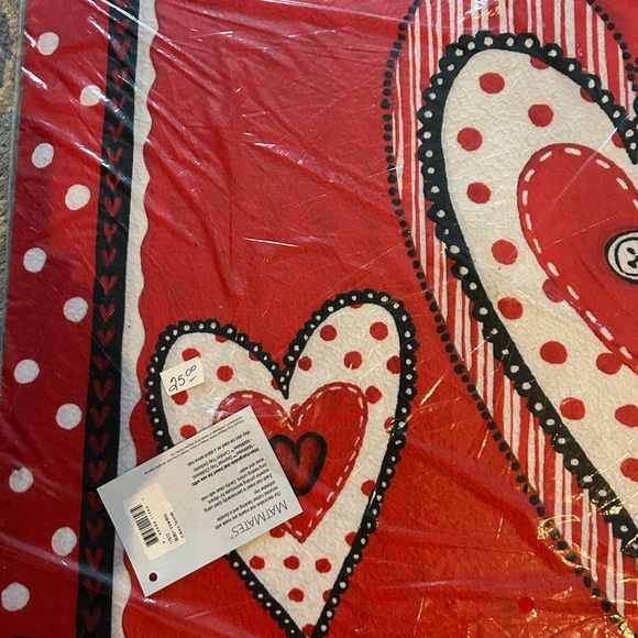 18”x30” Valentines floor mat with rubber backing. Perfect for the porch or house - Picture 5 of 5